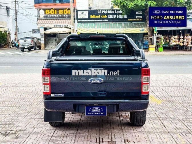 Ford Ranger XLS 4x2 2021 Xanh đen Thái Lan