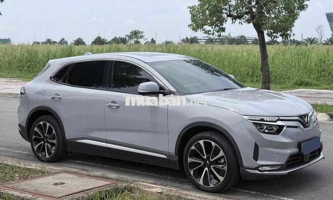 VinFast VF8 Plus 2025 Xám 20.000 km