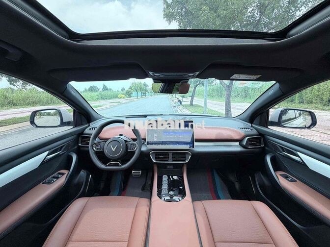 VinFast VF8 Plus 2025 Xám 20.000 km