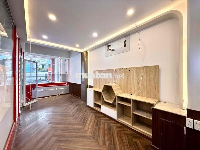 Cho Thuê MB Kinh Doanh Ngang 4m Dài 12m_Mặt Tiền Lê Hồng Phong Q10