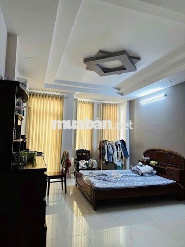 Hẻm 3m Đất Thánh P6 Tân Bình, 4x17m, 2 lầu ST, 4pn 5wc giá 15tr