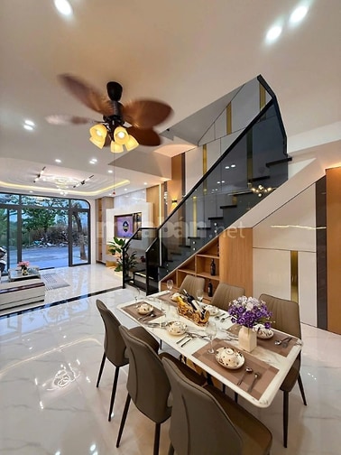 2,55 tỷ đã sở hữu căn nhà full nội thất, gần BV Hoàn Mỹ& KDL Đại Nam 
