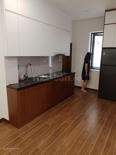 Cho thuê chung cư 27 Lê Thánh Tông, Hoàn Kiếm. Liên hệ: 0387 847288