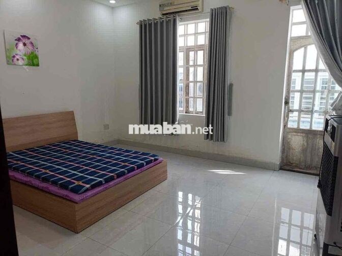 Cho Thuê Nhà Nguyên Căn 5x18m, 1 Trệt 2 Lầu + Sân Thượng, giá 22 Tr/