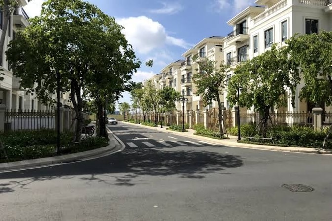  Biệt thự Ba Son 225m2, có hầm, 4 tầng, vị trí trung tâm