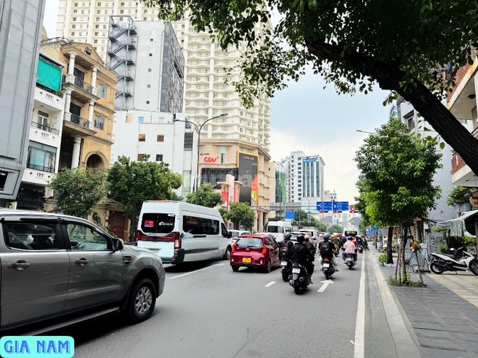 BÁN NHÀ MẶT TIỀN KINH DOANH : 288 NAM KỲ KHỞI NGHĨA - P. 8 - Q. 3 -HCM