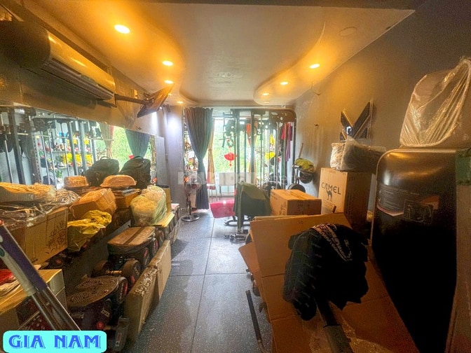 BÁN NHÀ MẶT TIỀN KINH DOANH : 288 NAM KỲ KHỞI NGHĨA - P. 8 - Q. 3 -HCM