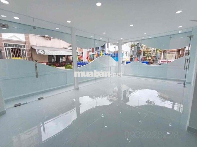 Cho thuê nhà góc 2 mặt tiền Nguyễn Thiện Thuật quận 3, giá 5x