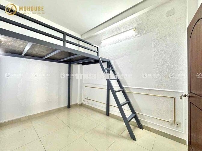 Cho Thuê Phòng Gác Giá Rẻ Đầy Đủ Nội Thất Gần Luỹ Bán Bích Đại Học VHU