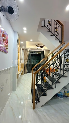 NHÀ ĐẸP - VỊ TRÍ ĐẸP - CHÍNH CHỦ CẦN BÁN GẤP