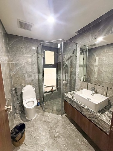 Căn Hộ 120m2, 3PN Mới 100% - Capital Elite - 18 Phạm Hùng - SLot Ô Tô.