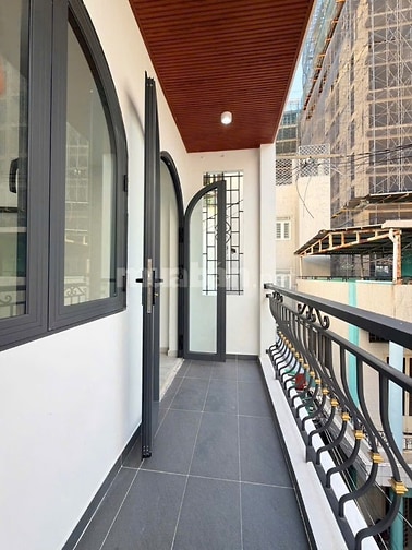 Nhà 3 lầu tuyệt đẹp Cao cấp hẻm Nguyên Hồng, P1, Q.Gò Vấp, giá: 5,8 tỷ