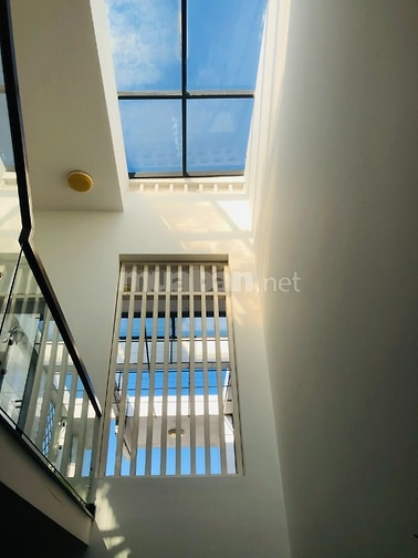 Nhà Q7 bán kính 500m Chợ, Bệnh viện, Siêu thị, Trường học, Cơ quan NN