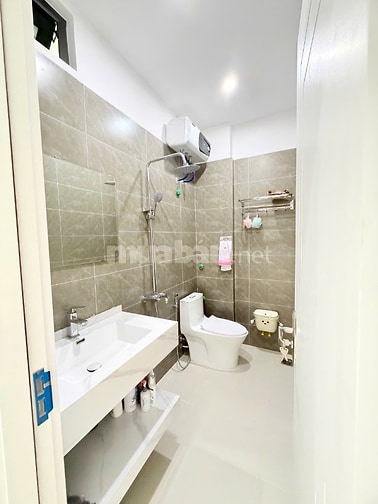 Bán nhà riêng tại Sở Dầu, Hồng Bàng,Nhà 4 Tầng, Full Nội Thất, Ở Ngay