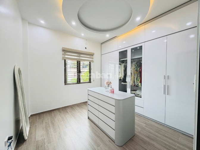 Bán nhà riêng tại Sở Dầu, Hồng Bàng,Nhà 4 Tầng, Full Nội Thất, Ở Ngay