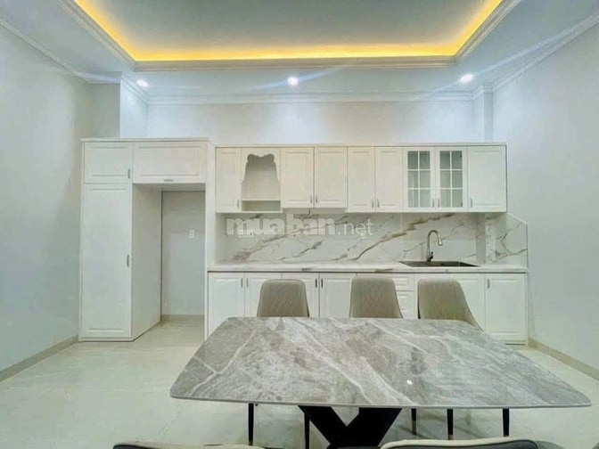 CHO THUÊ NHÀ MỚI 100%  ĐỐI DIỆN VẠN PHÚC CITY CHỈ 15TR/THÁNG/4PN/5WC