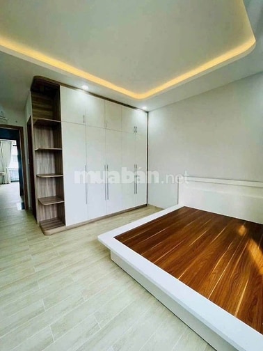 CHO THUÊ NHÀ MỚI 100%  ĐỐI DIỆN VẠN PHÚC CITY CHỈ 15TR/THÁNG/4PN/5WC