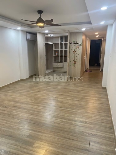 60m2 , full nội thất ,5.5tr , gần DH TĐT , Rmit , chợ , 0903621992  