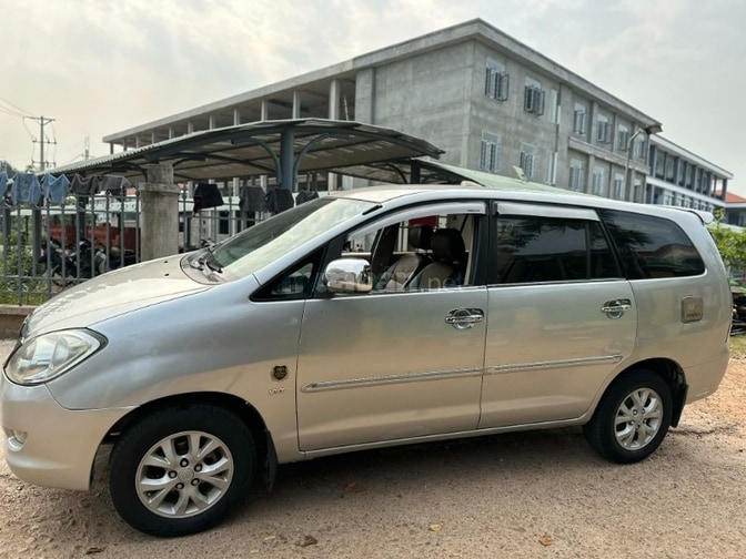 Xe gia đình cần bán innova 2007, máy móc êm ru, điều hoà tê tái