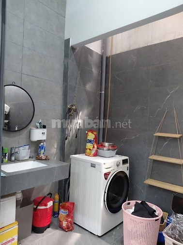NHÀ NGUYÊN CĂN FULL NỘI THẤT NGAY TÂN QUÝ - 2PN2WC - GIÁ 13TR