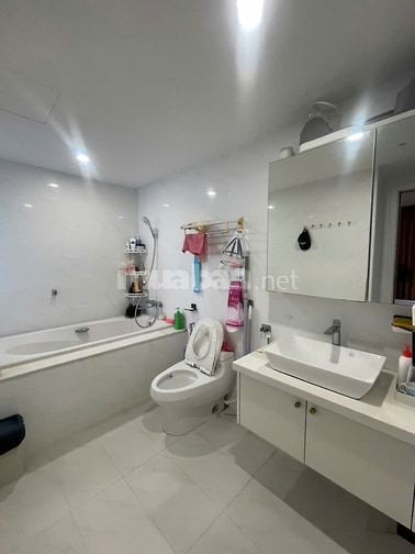 Cần bán căn hộ Giai Việt thông tầng 230m2 4pn 4wc nội thất cao cấp