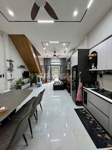NHÀ NGUYÊN CĂN FULL NỘI THẤT NGAY TÂN QUÝ - 2PN2WC - GIÁ 13TR