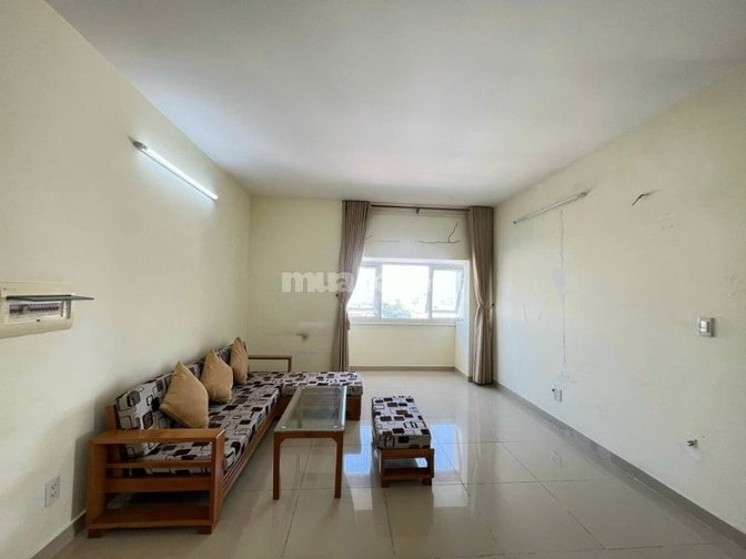 Chung cư Oriental 685 Âu Cơ cho thuê căn 3PN, không nội thất giá 13tr5