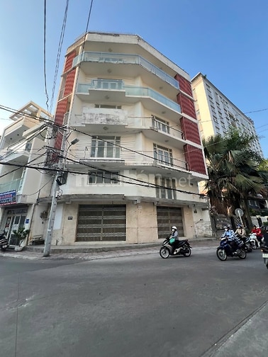 Cho thuê Hẻm 7A Thành Thái,Q10.DT:10x10m 6 tầng Thang Máy(11PN)