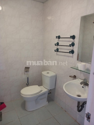 Cho thuê căn hộ chung cư tầng 3 tại HH2A Linh Đàm