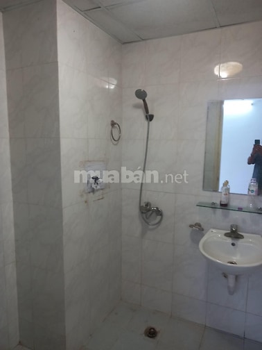 Cho thuê căn hộ chung cư tầng 3 tại HH2A Linh Đàm