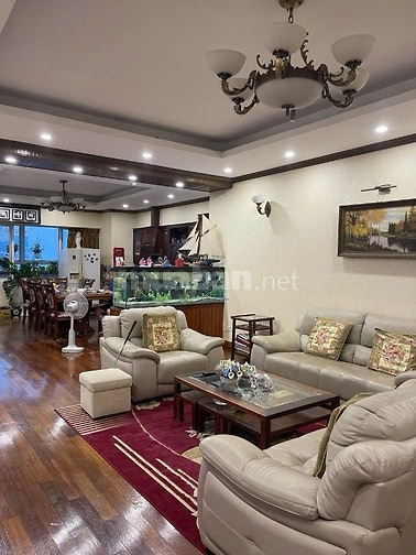 CHÍNH CHỦ BÀN GẤP CĂN GÓC 178M2 CHUNG CƯ 57 LÁNG HẠ, TẶNG NỘI THẤT