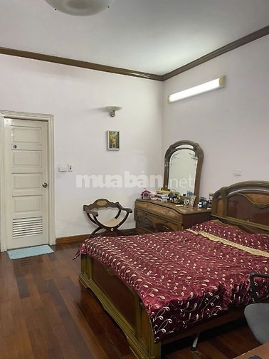 CHÍNH CHỦ BÀN GẤP CĂN GÓC 178M2 CHUNG CƯ 57 LÁNG HẠ, TẶNG NỘI THẤT