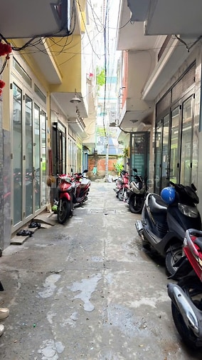NHÀ ĐẸP - VỊ TRÍ ĐẸP - CHÍNH CHỦ CẦN BÁN GẤP