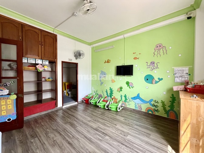 MẶT TIỀN 5 TẤM ĐÚC NGANG 10M CÓ VỈA HÈ NGAY BẢY HIỀN