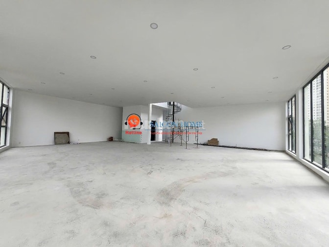 CHO THUÊ TÒA NHÀ GÓC 2 MẶT TIỀN SÀN TRỐNG SUỐT TRỤC LƯƠNG ĐỊNH
