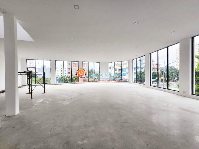 CHO THUÊ TÒA NHÀ GÓC 2 MẶT TIỀN SÀN TRỐNG SUỐT TRỤC LƯƠNG ĐỊNH