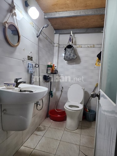 BÁN NHÀ MẶT TIỀN TÂN XUÂN 6 DT (4 x10,4) 40M2. GIÁ 1.6 TỶ.