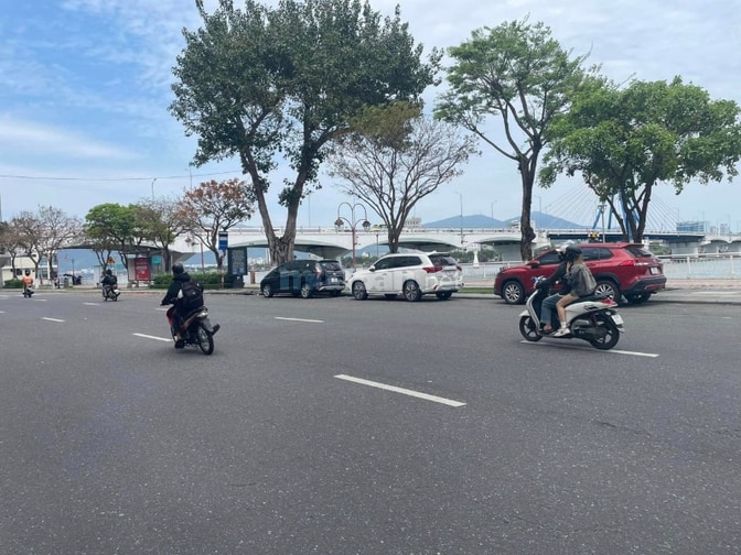 12 . CHO THUÊ NHÀ 90m2 KIỆT BẠCH ĐẰNG, VIEW ĐẸP GẦN CẦU SÔNG HÀN