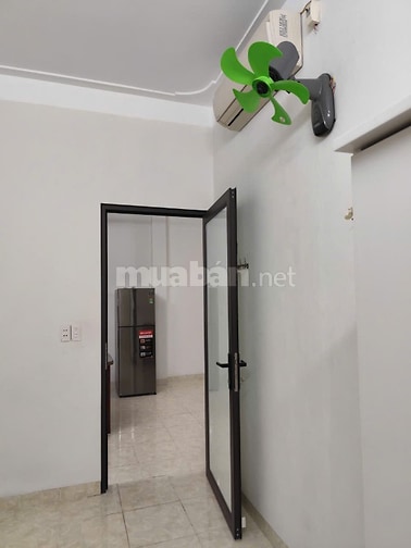 Cho thuê căn hộ tầng 2. DT: 35m2 - Phố Giáp Nhị - Hoàng Mai. HN.