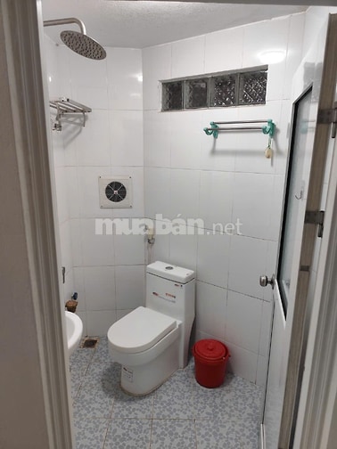 Cho thuê căn hộ tầng 2. DT: 35m2 - Phố Giáp Nhị - Hoàng Mai. HN.