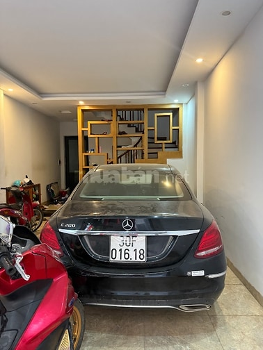 Bán xe Mec C200 đời 2017, nữ lái rất ít đi