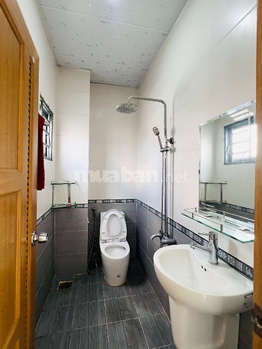 Cho Thuê Biệt Thự Mini Mặt tiền đường nhánh Thạnh Lộc gần chợ Cầu Đồng