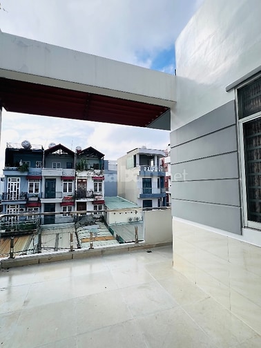Cho Thuê Biệt Thự Mini Mặt tiền đường nhánh Thạnh Lộc gần chợ Cầu Đồng