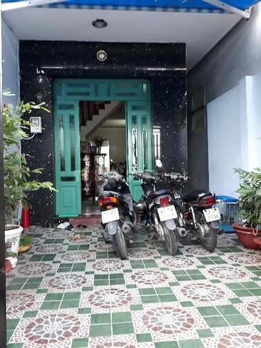 Đi nước ngoài, cần bán nhà gấp Nhà mặt tiền đường Lưu Hữu Phước