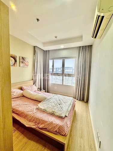 Cần cho thuê Oriental Plaza-Âu Cơ 3PN sẵn nội thất, 109m2 giá 11 tr/th