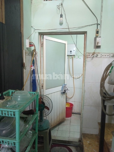 CHO NỮ THUÊ TẦNG TRỆT SỐ LƯỢNG 3NGƯƠI Ở GHÉP  NGUYÊN CĂN
