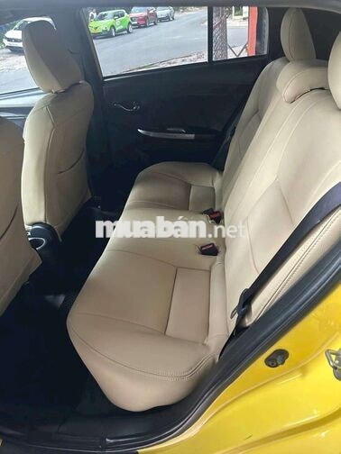 Toyota Yaris 2015 G Vàng 172.000km