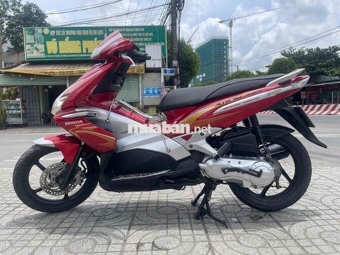 Honda Air Blade 2010 màu Đỏ Fi phun xăng điẹn tử