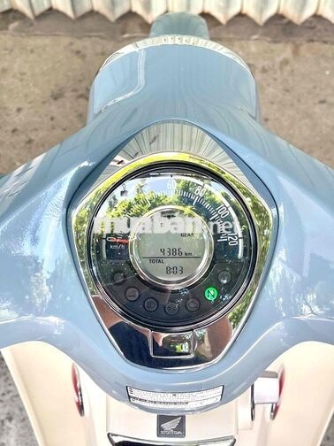 Honda Super Cub 125/2023 odo 4400 km bao sang tên