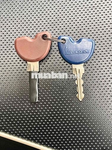 Piaggio Vespa GTS 125/2018 ABS i-Get bao kí giấy